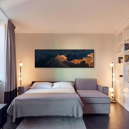 Hl Luxury Duomo Apartment - Via Torino, Montenapoleone Милан Экстерьер фото